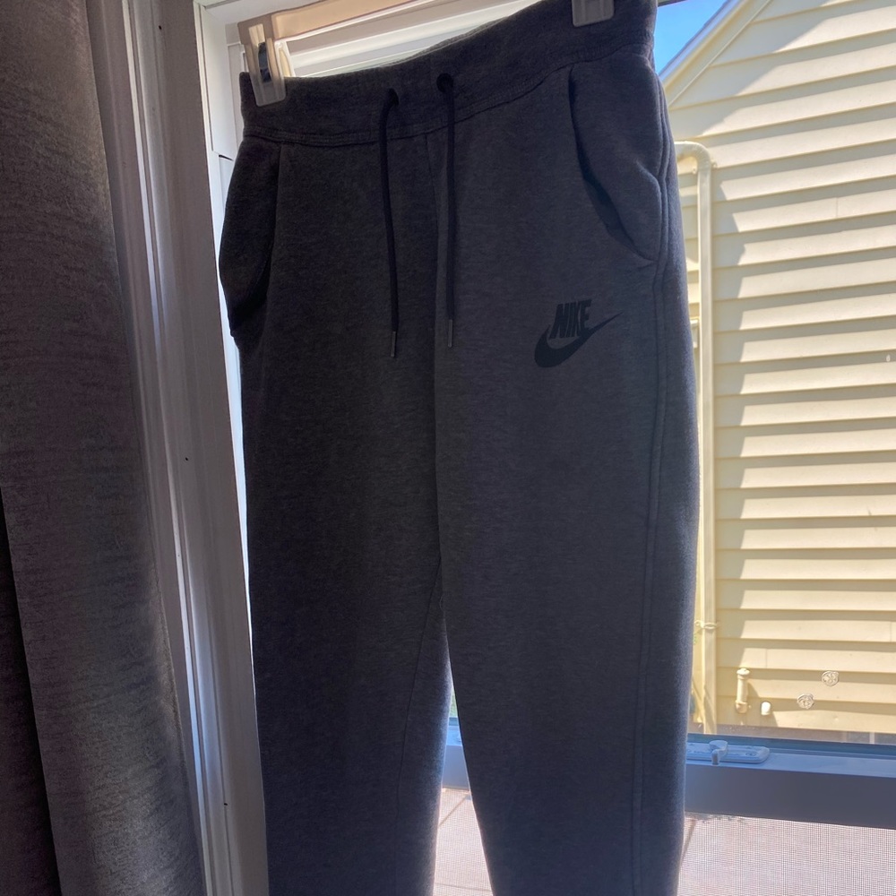nike grey joggers